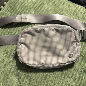 Lululemon OS belt bag